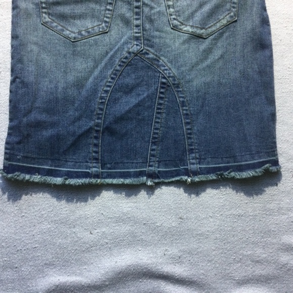 3 for $30 Jean skirt size 7 - Picture 3 of 4
